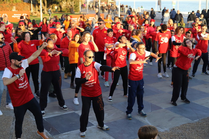 L'INIZIATIVA Il Flash Mob Special Olympics Italia ad Albisola Superiore