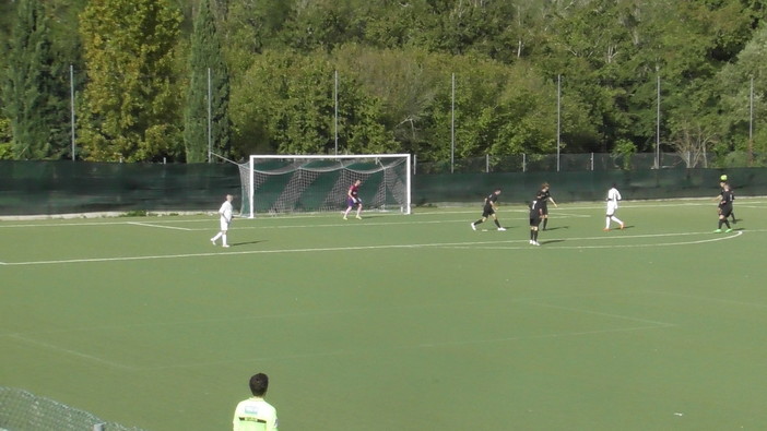 Calcio - La vittoria dell'Intercomunale Beverino sfuma dal dischetto