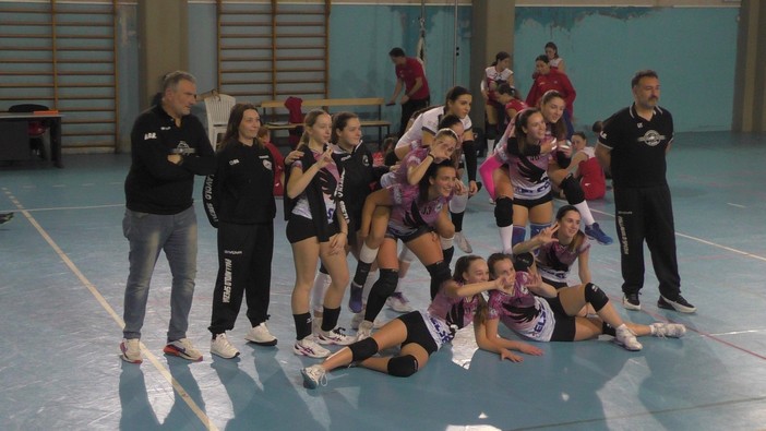 Pallavolo - La Elsel Spezia torna prima in 1.a Divisione