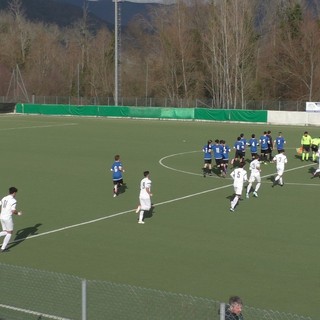 Calcio - Pareggio senza gol fra Intercomunale e Follo