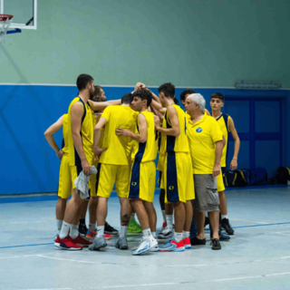 BASKET Sconfitta al PalaCarrino per Valpetronio contro Chiavari