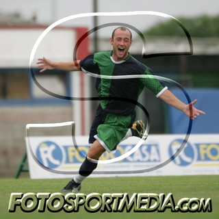 L'esultanza di Andrea Rei dopo il gol nello spareggio di Castelnuovo Sandrà (foto Luca Ghiglione/fotosportmedia.com)