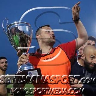 Davide con la Coppa Italia vinta con il Soccer Borghetto