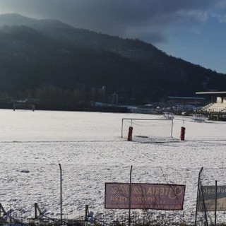 Il campo di Casella innevato