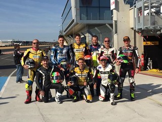 La banda degli italiani alla 24 ore di Le Mans (pagina FB di Niccolò Canepa)