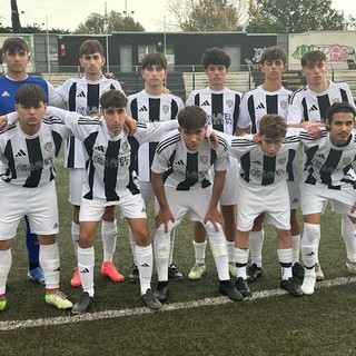 JUNIORES NAZIONALI | L'ALBENGA (IN 9) PIEGA LA LAVAGNESE (IN 10) IN UN MATCH TIRATO ALL'ULTIMO RESPIRO