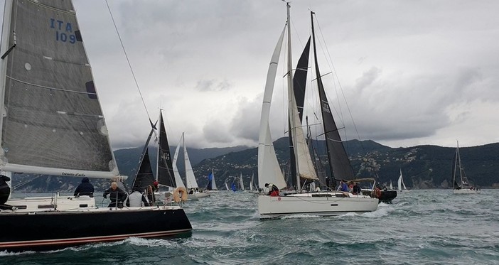 VELA 12° Campionato della Lanterna: brillano J Blu e Manu